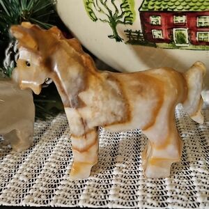 Carved Onyx Horse Figurine - Warm Honey Tones